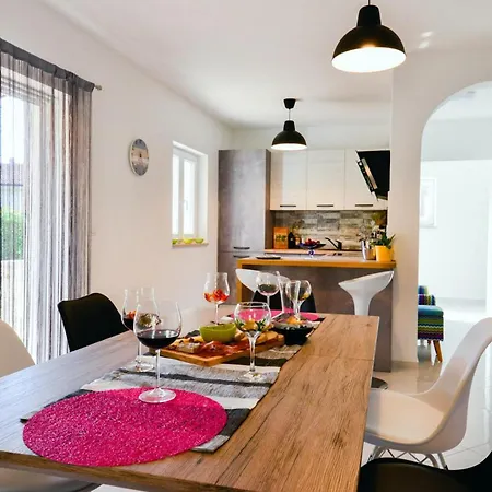 Holiday home Stella Juricani Umag